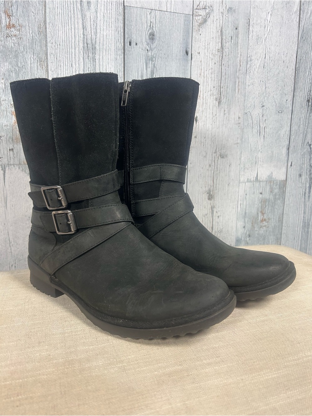 UGG Women's Black Leather Suede Mid Calf Biker Moto Boots Buckle Zip Size 8.5